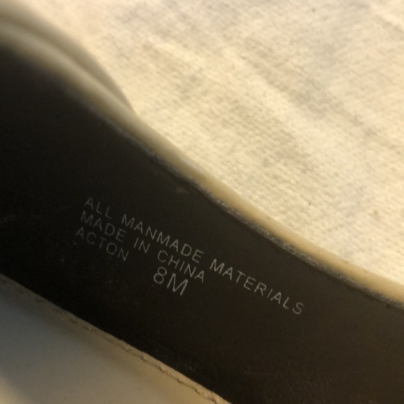 Etienne Aigner Faux Patent leather wedge size 8 - Picture 10 of 10